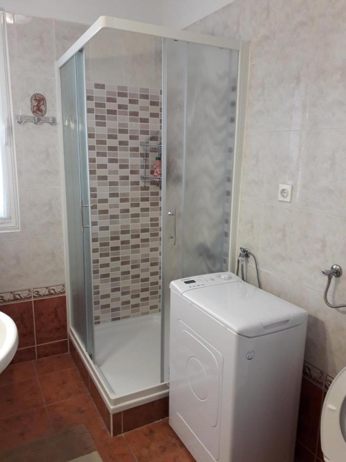 J&r Babara * Biograd Na Moru
