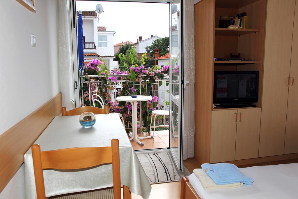 J&r Babara Apartman Biograd Na Moru