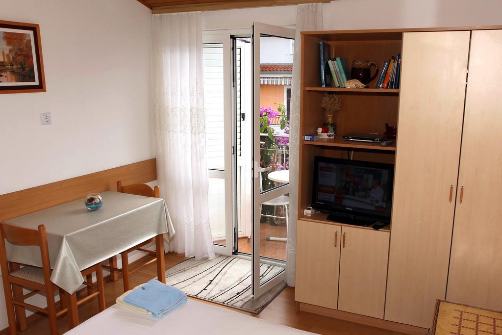 J&r Babara Apartman
