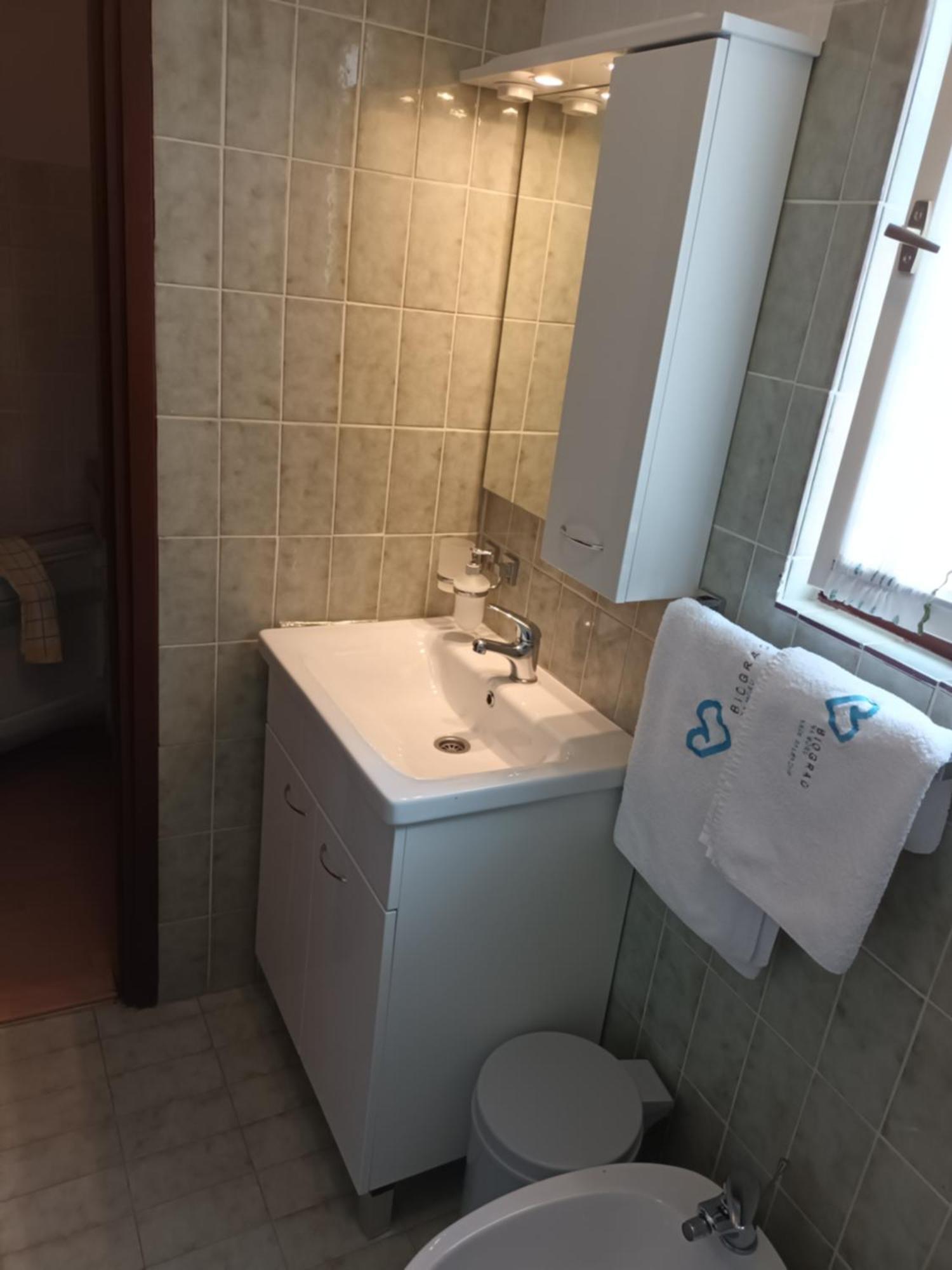 J&r Babara Apartman