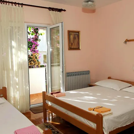 Apartments J&R Babara Weißenburg Zimmer foto